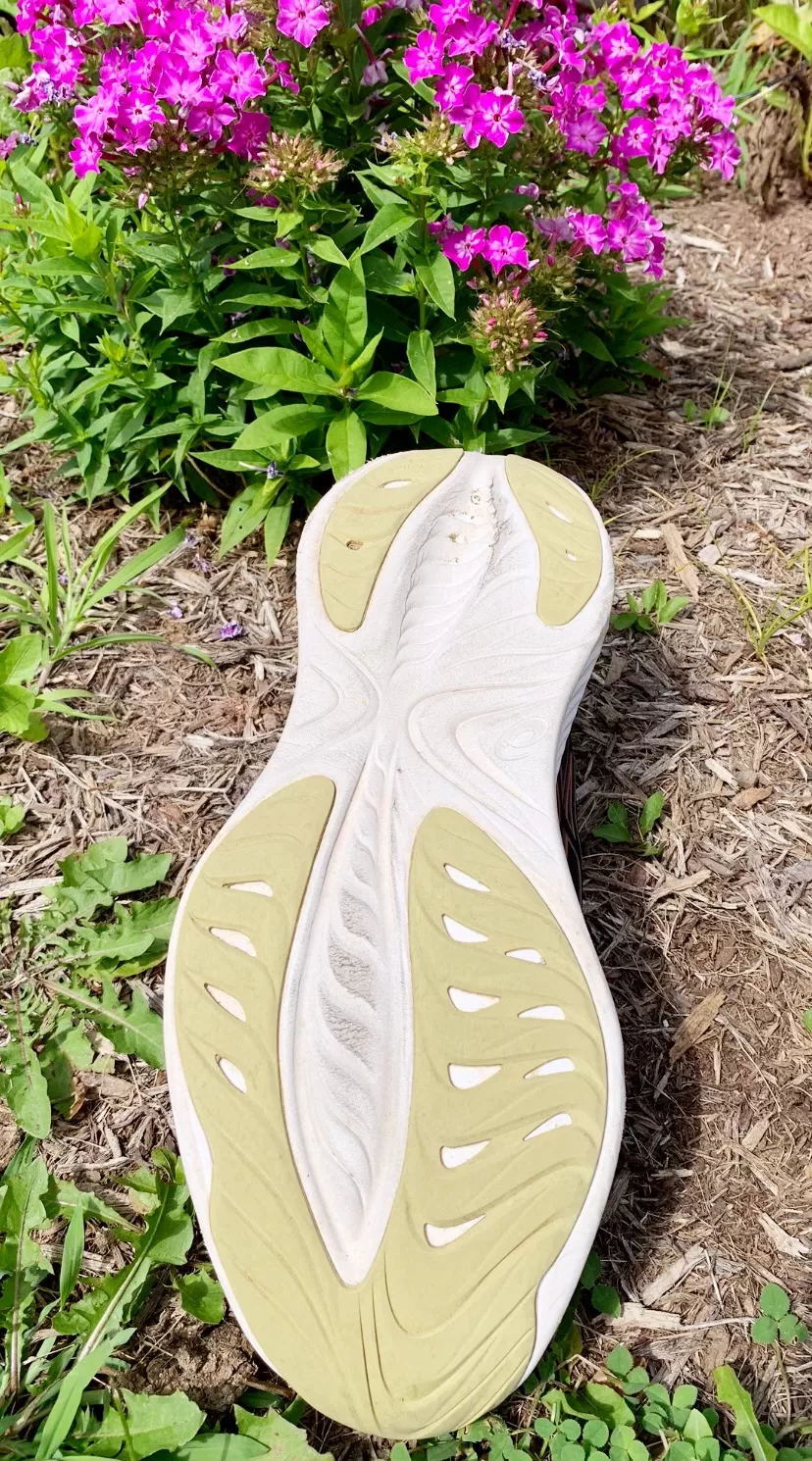 which is better asics nimbus or cumulus