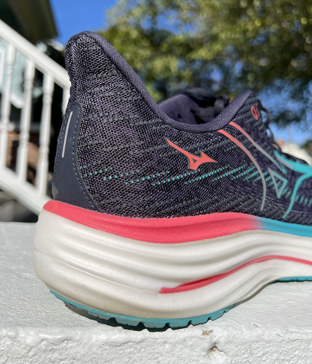 Mizuno Wave Rider 29 Review: “An Awesome Wave”